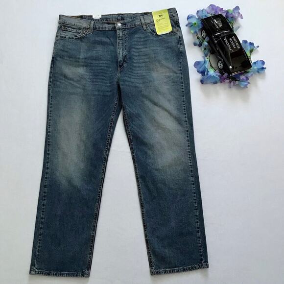 Levi's NWT 541 Medium Wash Athletic Taper Jeans Men 42 x 32 - Picture 2 of 9